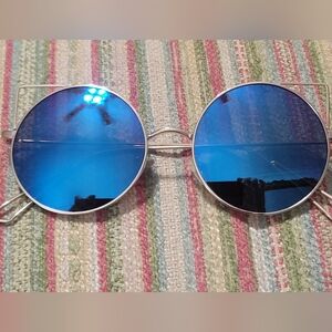 Round Blue Lens Sunglasses